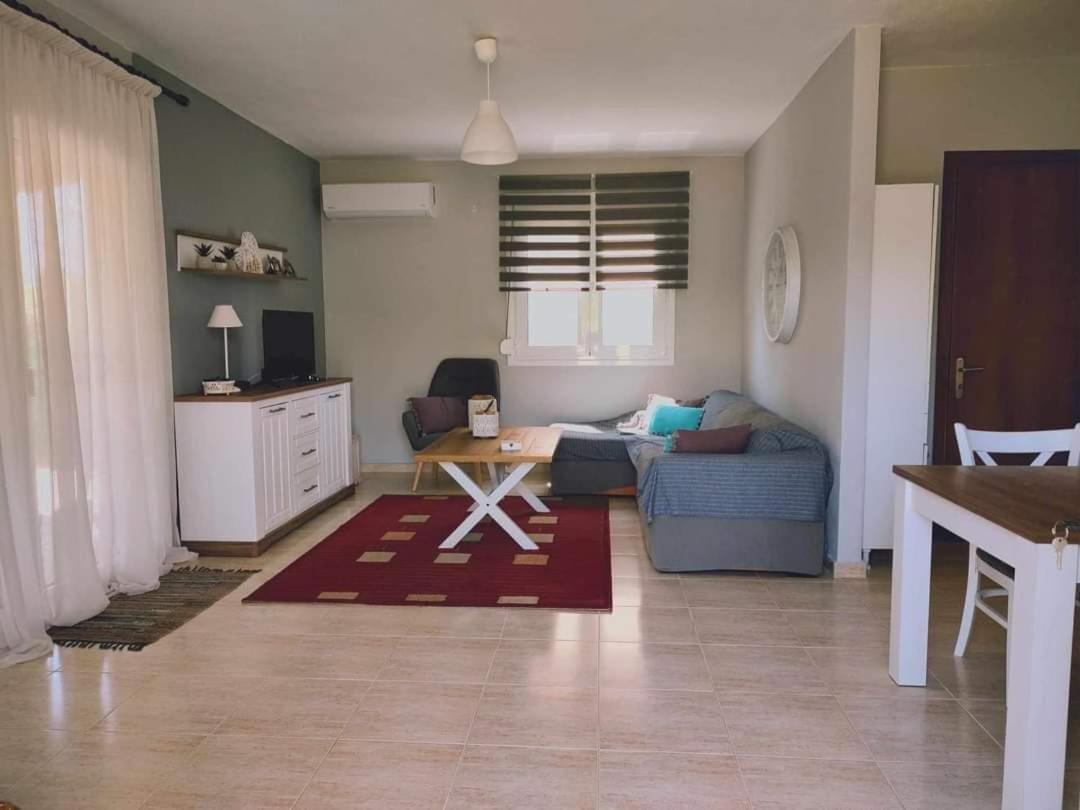 Karianí Kerasies Home מראה חיצוני תמונה